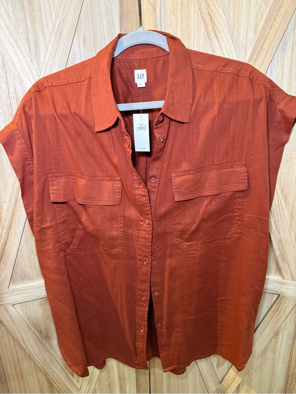 GAP Men’s Short-Sleeve Button-Down Shirt — Rust Orange